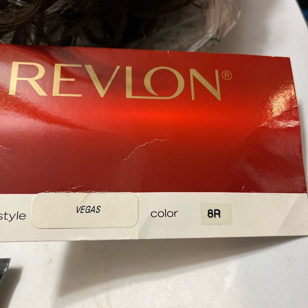 Revlon Curly Brown Wig VEGAS color 8R  for Women - Picture 5 of 7